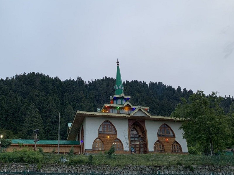 Baba Reshi Shrine